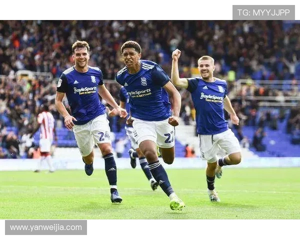 多特蒙德更衣室座位曝光小贝林与布兰特紧邻凯尔固定位置引关注